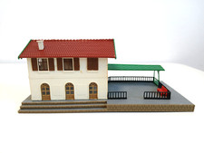 H0 - Bahnhof Bahnsteig - H0 - Gebäude Häuser Haus ---- BM 1741