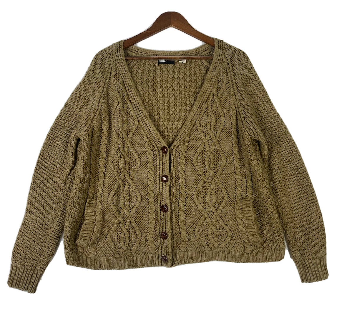 Urban outfitters hotsell chunky cardigan
