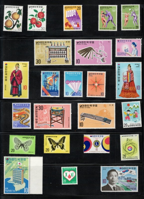 KOREA POSTAGE STAMPS,30 UNUSED ALL FROM THE 1970S