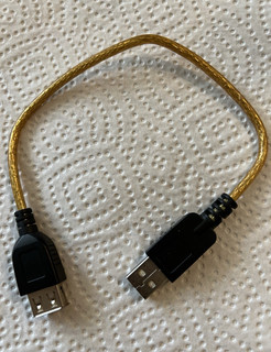 USB A (Typ A) Stecker auf USB A Buchse Verlängerungskabel kurz gold/schwarz 1:1