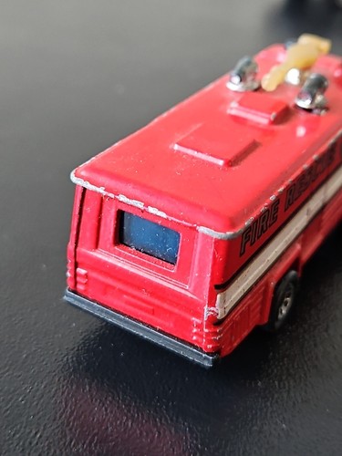 (2) Vintage Matchbox Fire Truck Pontiac GTO - Picture 5 of 8