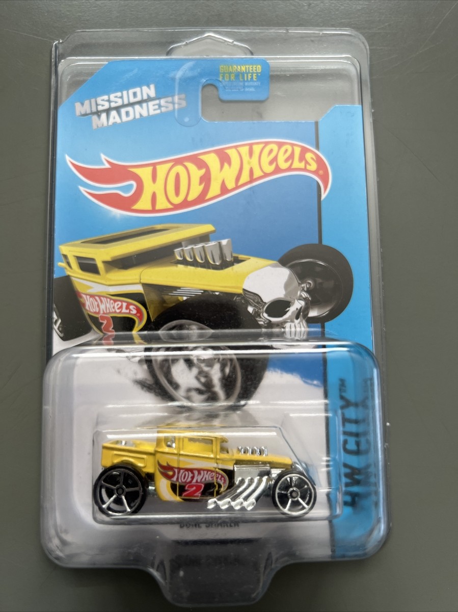 Hot Wheels HW City bone shaker Kroger Exclusive Chrome Skull