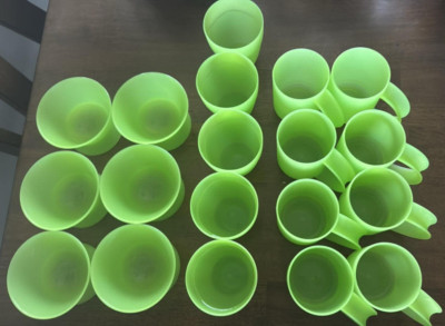 Guzzini Italy Recanati Vintage Neon Green Plastic Set Dessert Mug Cups Lot 19pcs