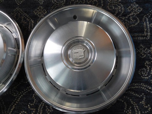 CADILLAC 1967 67 HUBCAP Hub Caps Set Wheelcover Wheel Rim Cover OEM 15" Vintage - Picture 3 of 12