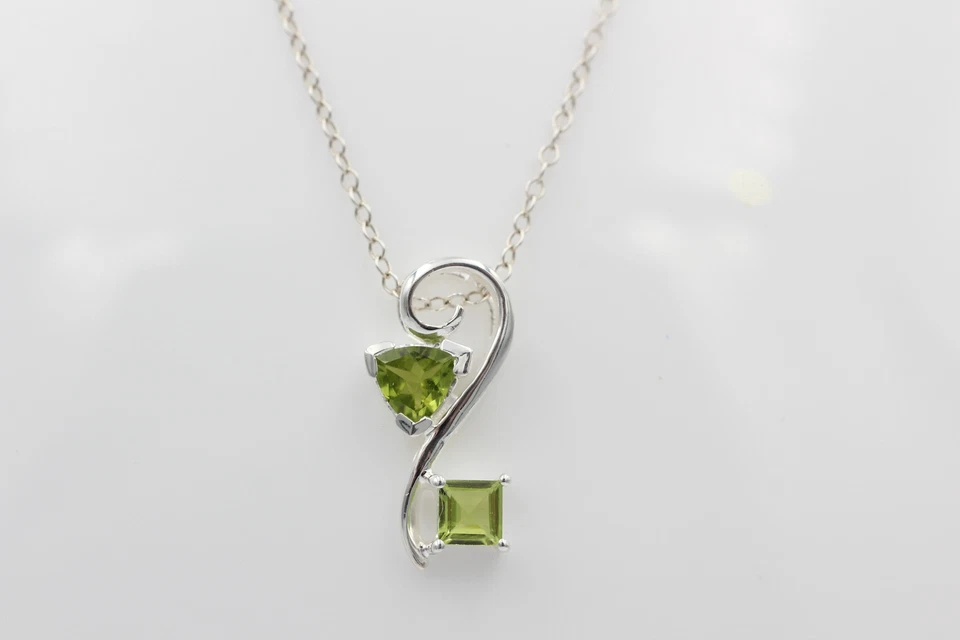 Nobile 1,3 Carati Peridoto Design Rimorchio 925 Collier Collana Argento Olivina - Immagine 2 di 4