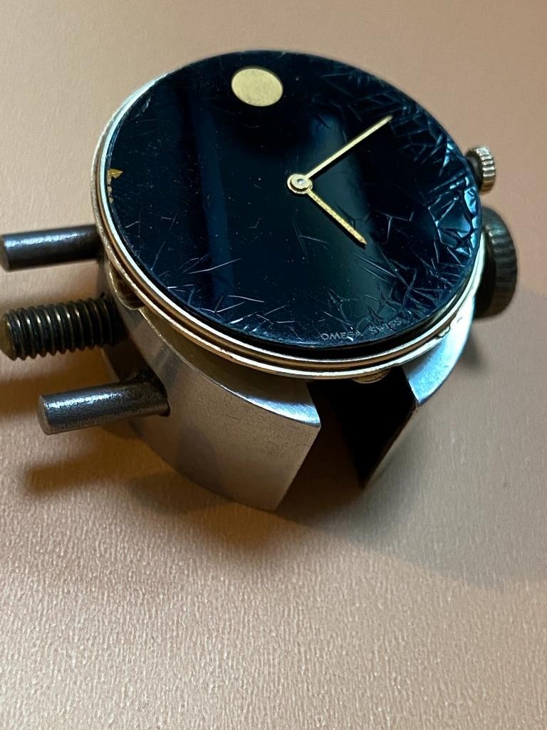 RARE VINTAGE OMEGA SWISS MUSEUM 14K GOLD 32mm MANUAL WIND WATCH. image 6