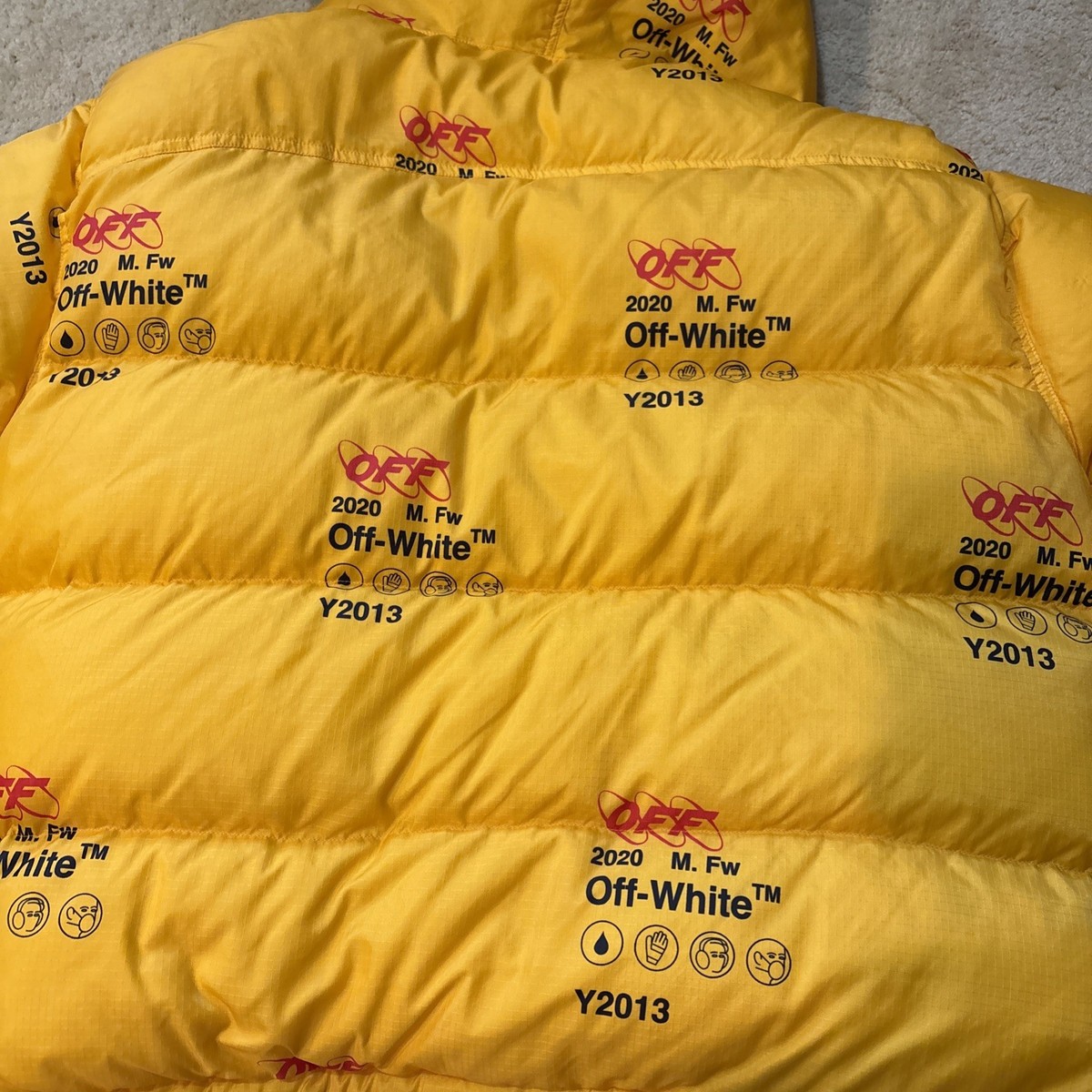 RARE Off-white Industrial Zipped puffer coat yellow Virgil Abloh