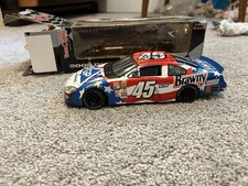 Kyle Petty autographed 45 Georgia Pacific Brawny 2003 Dodge Intrepid 1:24