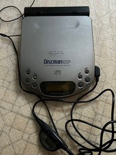 Sony ESP D-330 Discman Portable CD Player MEGA BASS ESP Silver 1993 Japan