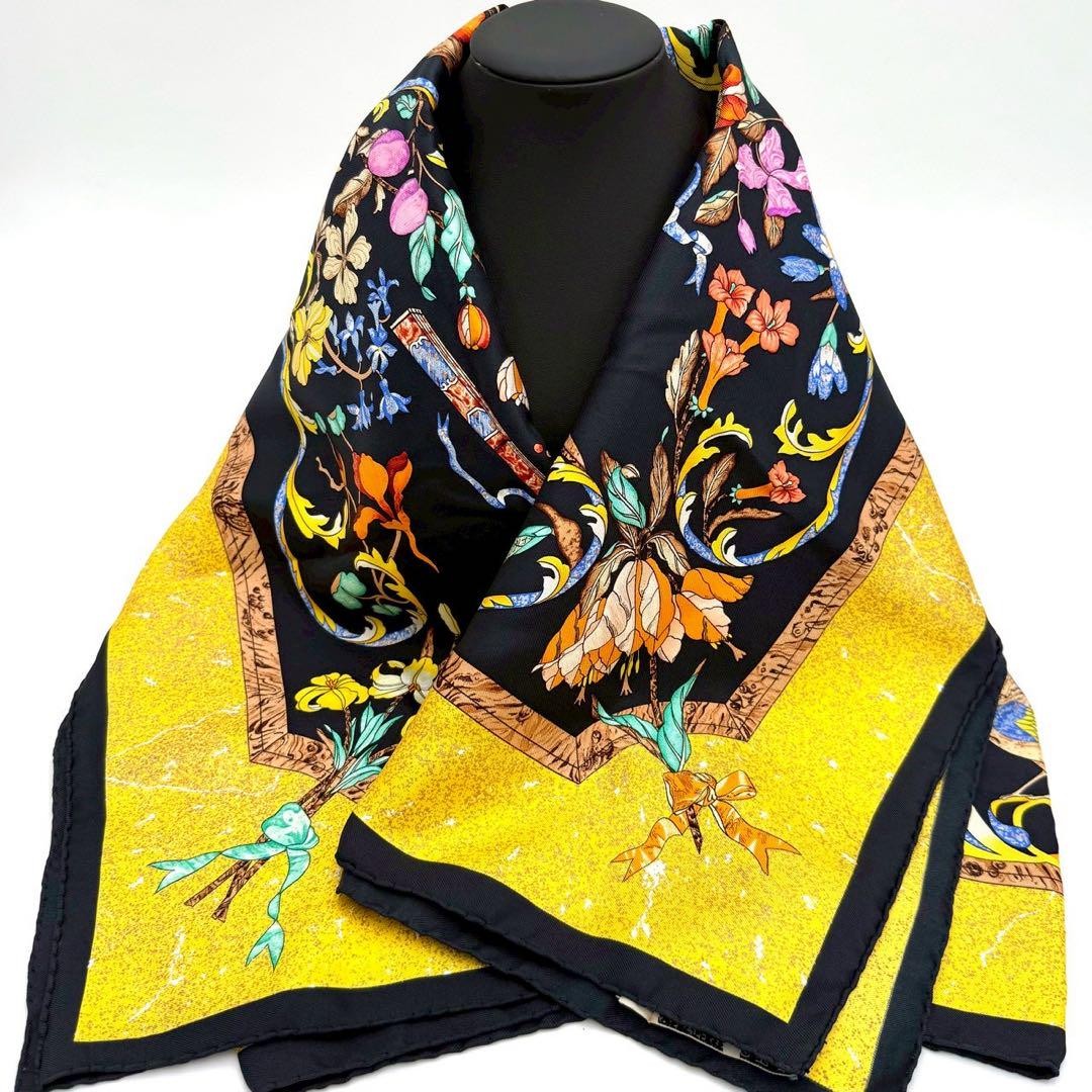 HERMES 90cm Silk Scarf Black Yellow Floral Design Made in France