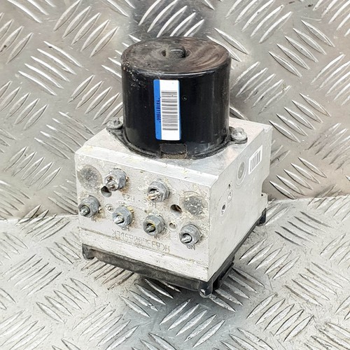 Volkswagen Passat B6 2.0 TDI ABS Pumpe 3C0614109T 2.00 Diesel 125kw 2007