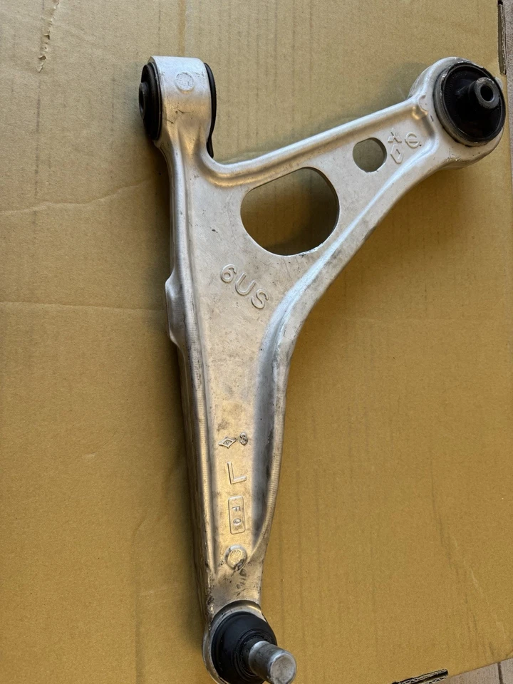 2022 2023 2024 MITSUBISHI OUTLANDER LH BRAZO DE CONTROL INFERIOR DELANTERO IZQUIERDO OEM Foto 3 de 4