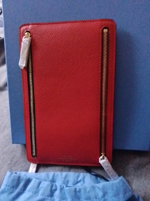 Smythson Multi -zip Case In Panama Red RRP £285 unisex