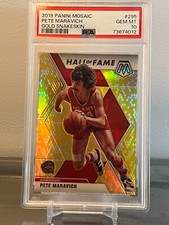 2019 Mosaic Prizm Pete Maravich Gold Snakeskin /10 PSA 10