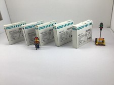 NEW 5 PIECE LOT - SIEMENS 5SX2 111-7 CIRCUIT BREAKER - 5 AMP