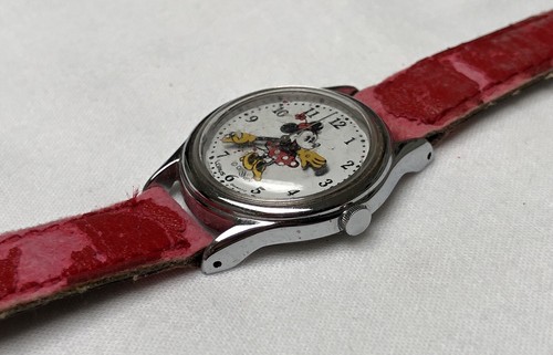 Vintage Minnie Mouse Lorus Womens Watch V515-6080 - TESTED / WORKS!!! - Picture 6 of 10