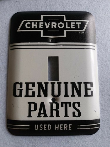 CHEVROLET GENUINE PARTS USED HERE Classic Metal Single Switch Plate 1812312 New - Picture 3 of 4