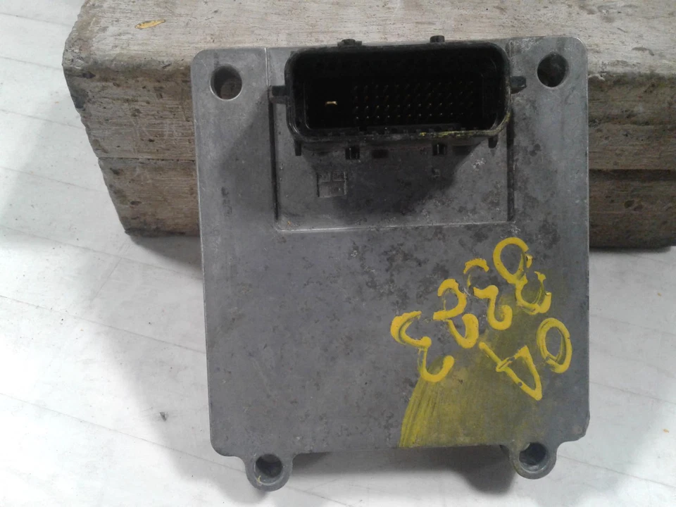 Módulo de control de transmisión usado se adapta a: Chevrolet Monte Carlo 2006 transmisión L Foto 2 de 4