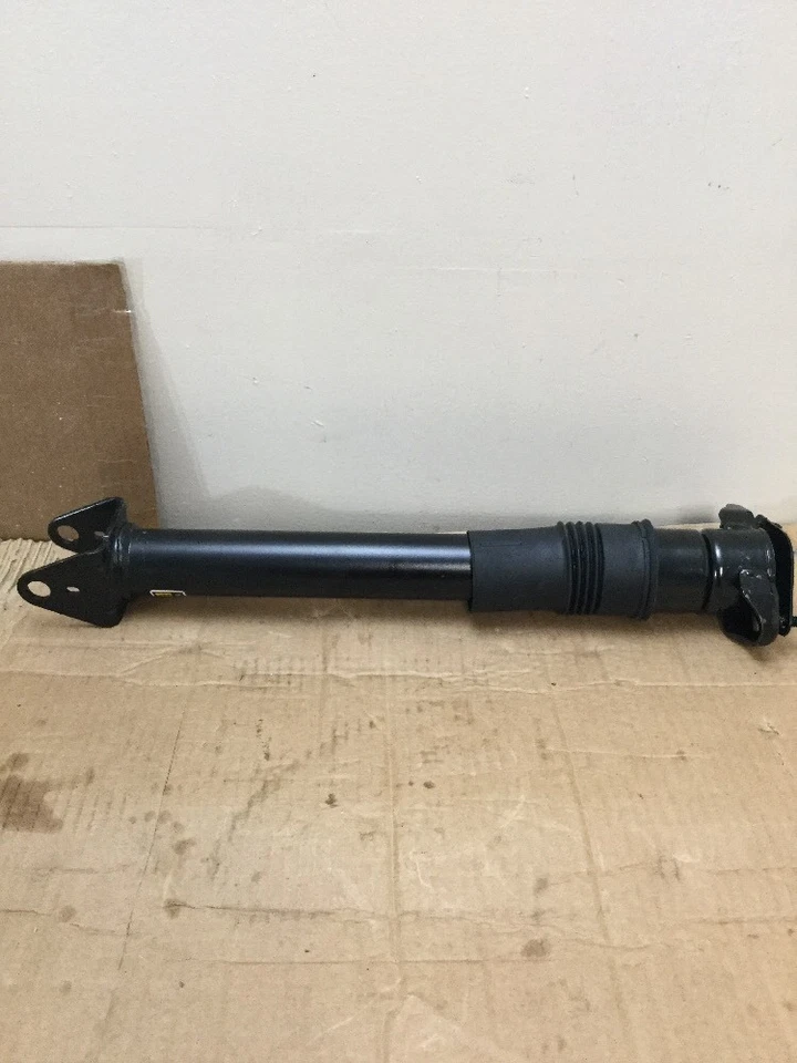 06-10 MERCEDES BENZ R500 W251 OEM SUSPENSIÓN NEUMÁTICA TRASERA PUNTAL OEM A251 320 22 31 Foto 2 de 4