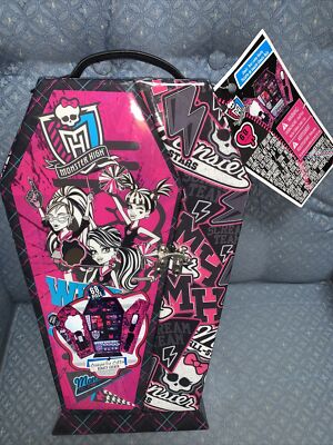 MONSTER HIGH GHOULS RULE LOCKER VANITY 68 PIECES COSMETICS LIPS/EYES/CHEEKS WOW!