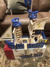 le toy pirate ship