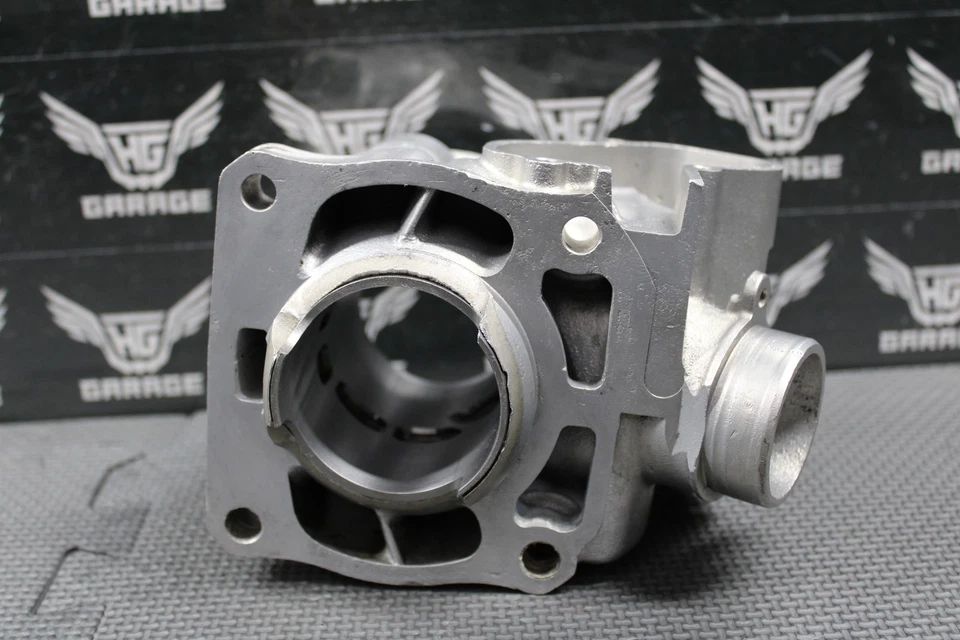 Yamaha 05-21 YZ125 2005 OEM 54mm motor cilindro diámetro jarra extremo superior manguito bueno Foto 4 de 4