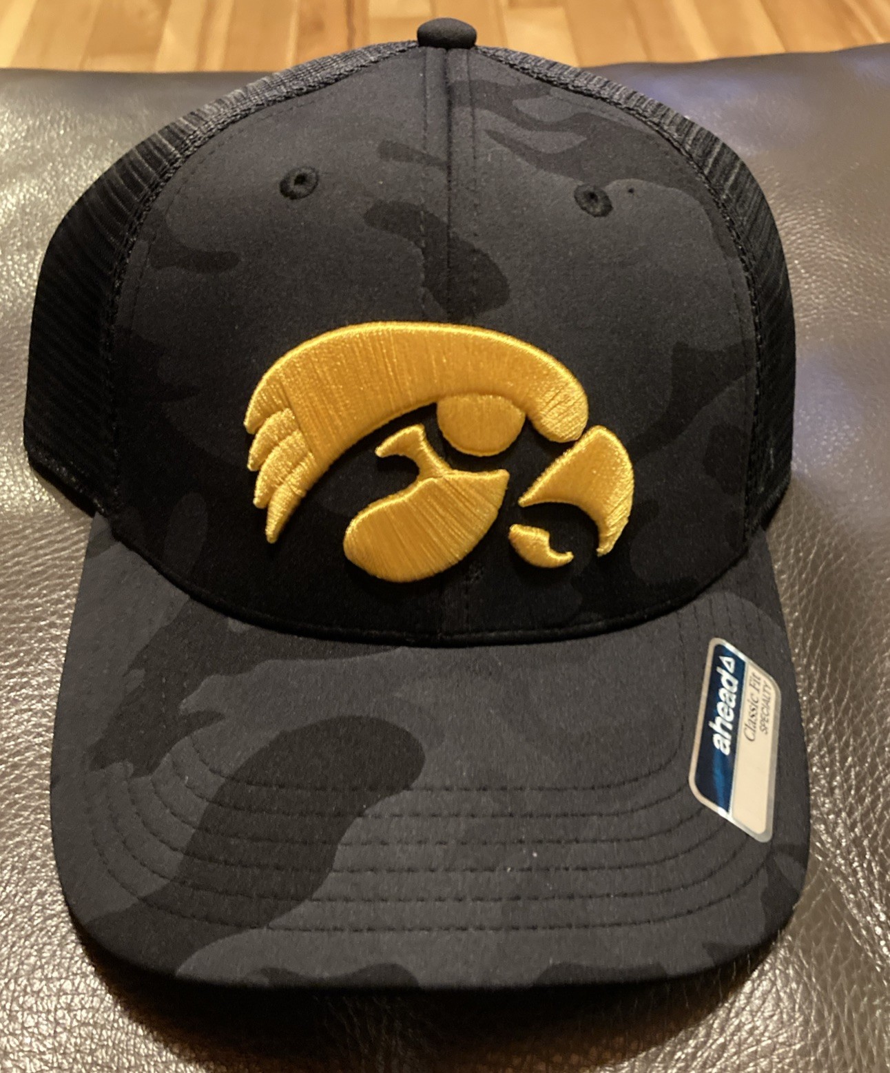 Ahead Classic Fit Iowa State Hawkeyes Black Camo Hat Fitted Mesh Cap NWT