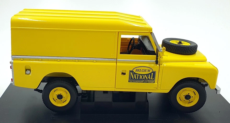 Universal Hobbies 1/18 Scale 231025A Land Rover Series 3 2001 Belgium Nationals - Image 4 of 4