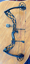 Bowtech Carbon Zion Black, RH #70 with Rip Cord Dropaway rest and 4-pin sight