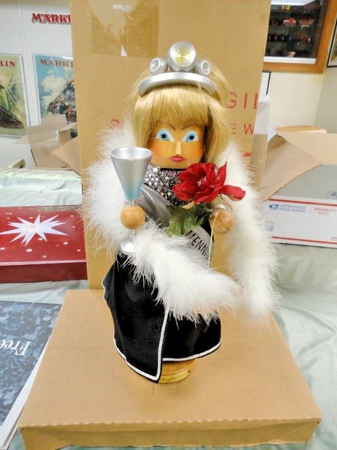 Steinbach millenium 2001 limited edition nutcracker NO ORIGINAL BOX nice!