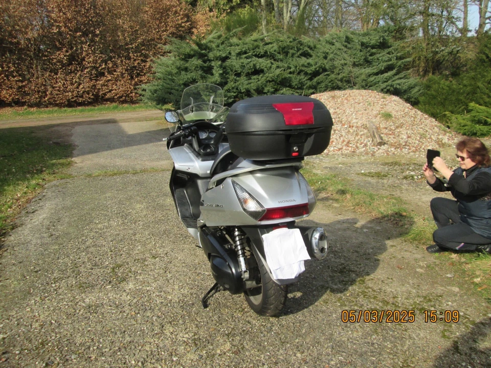 honda silverwing 600 wie neu ABS mit Rückenlehne Verstellbare Scheibe - Bild 4 von 4