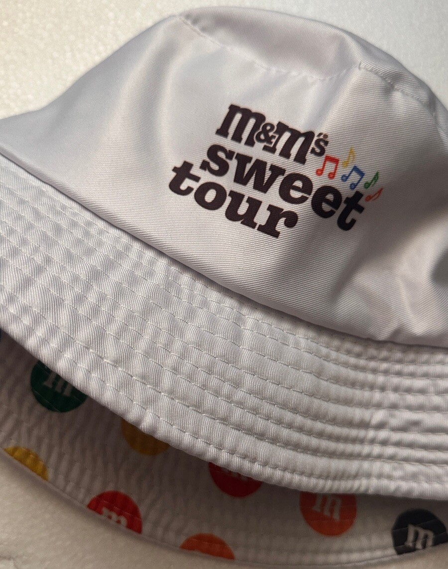M&M\'S reversible sweet tours White Bucket Hat with Multicolor Candy Dot Print m41502504496_1.jpg?1766353107 main image 2