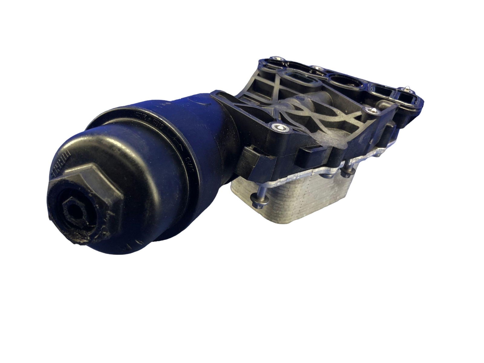 2014 2015 2016 2017 2018 2019 2020 BMW I8 OEM 1.5L OIL FILTER HOUSING