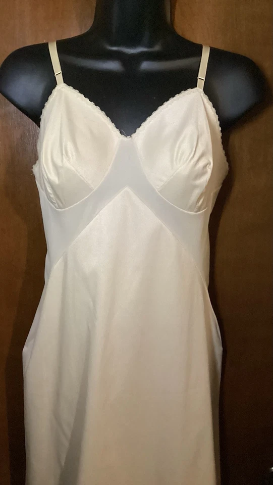 Vestido sin mangas completo beige vintage Vanity Fair para mujer 34 100 % nailon EXCELENTE Foto 4 de 4