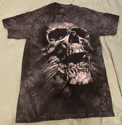 The Mountain Skull T Shirt Black Tie Dye Breakthrough Face Death Medium - Imagen 1 de 4