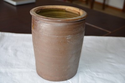 Antiker brauner Pflanzentopf, Steinzeug, Dekotopf, alte Handarbeit