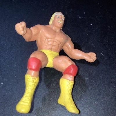 Vintage 1985 HULK HOGAN Thumb Wrestler Figure - LJN WWF / WWE Titan Sports