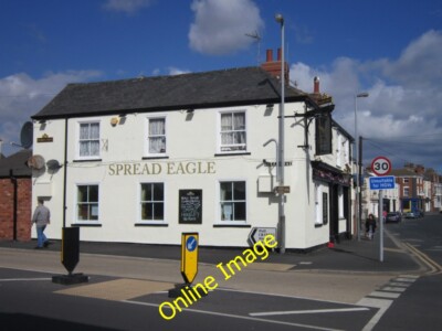 Photo 6x4 The Spread Eagle on Queen Street North, Withernsea  c2013