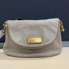 MARC BY MARC JACOBS Natasha Taupe / Clay Leather Crossbody Shoulder Bag
