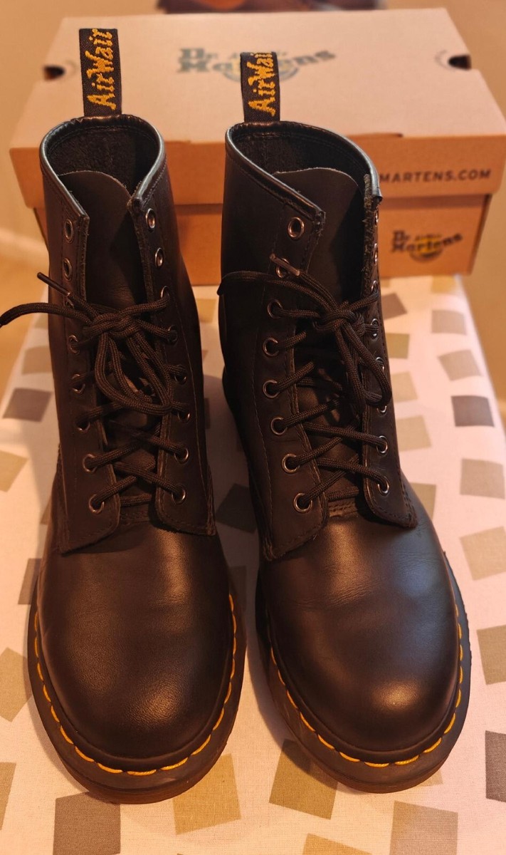 dr martens black classic boots with yellow stitch only worn  display picture 1