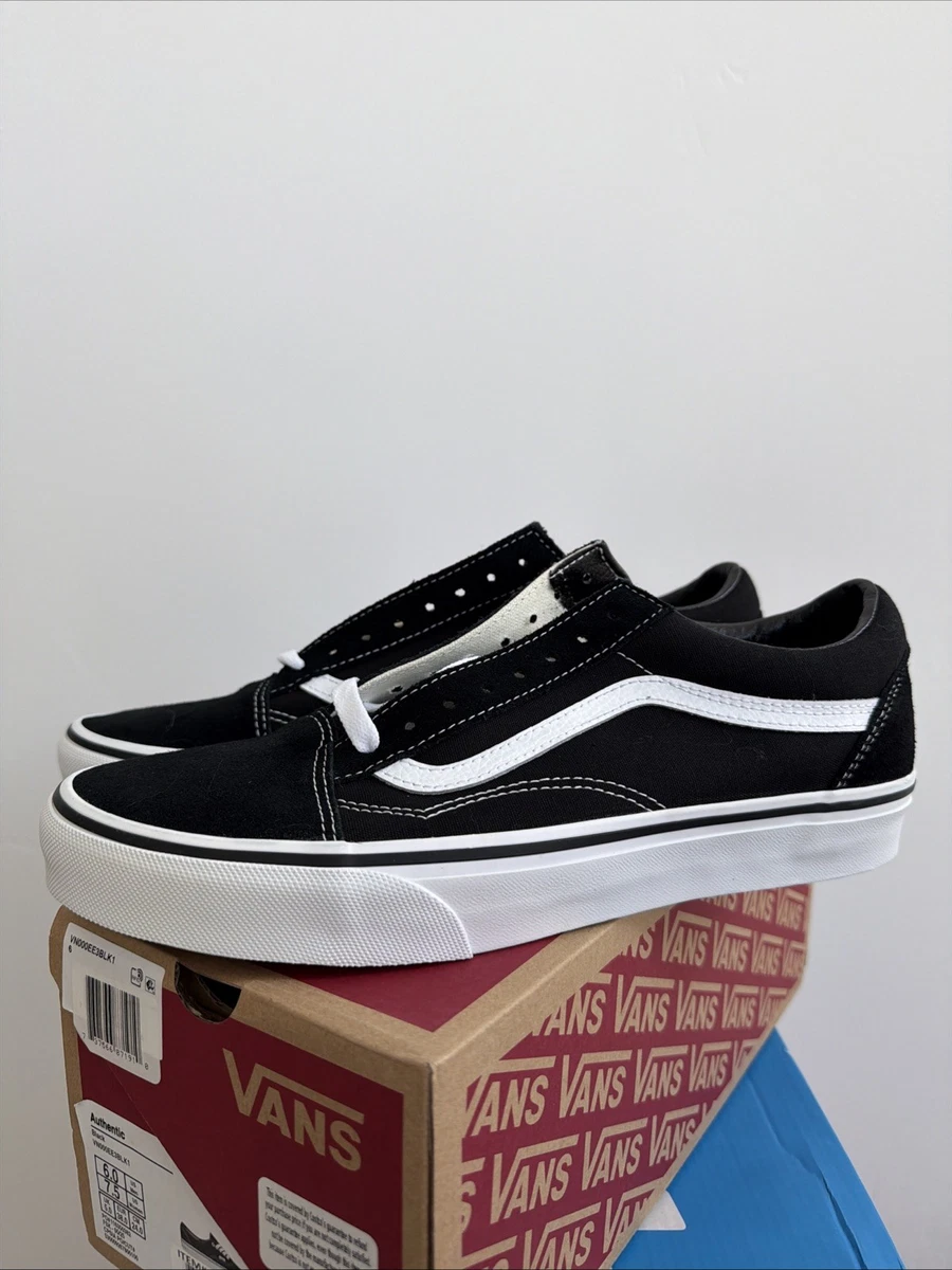 Vans Old Skool Shoes In Black/Black Men\'s Size 7.5Women\'s 9.New/Authentic Vans | Old Skool Black/White Classics Shoe main image 3