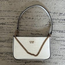GUESS Borsa a spalla donna bianca ecopelle effetto coccodrillo catena oro
