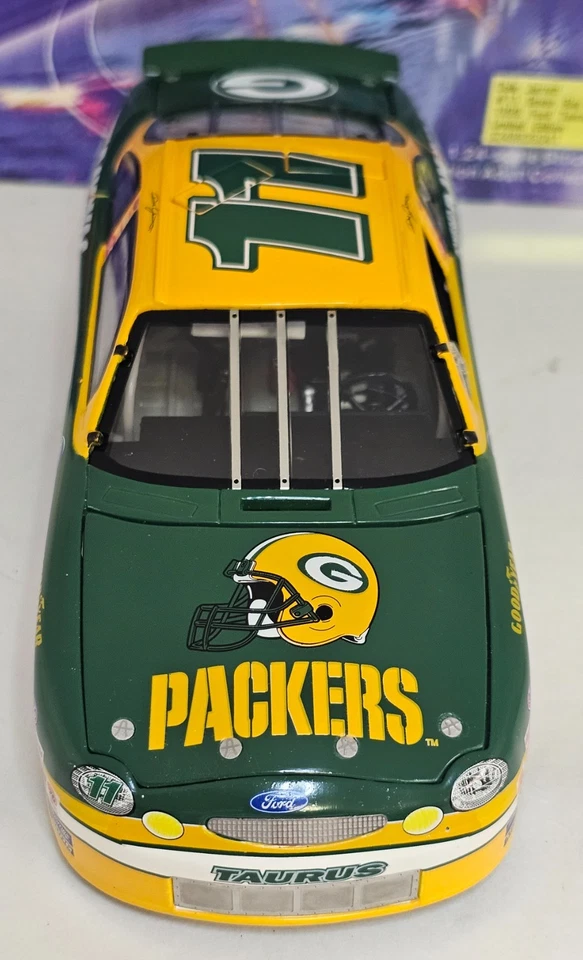 Dale Jarrett #11 Green Bay Packers Brett Favre 1999 1/24 copropietario NASCAR ELITE Foto 3 de 4