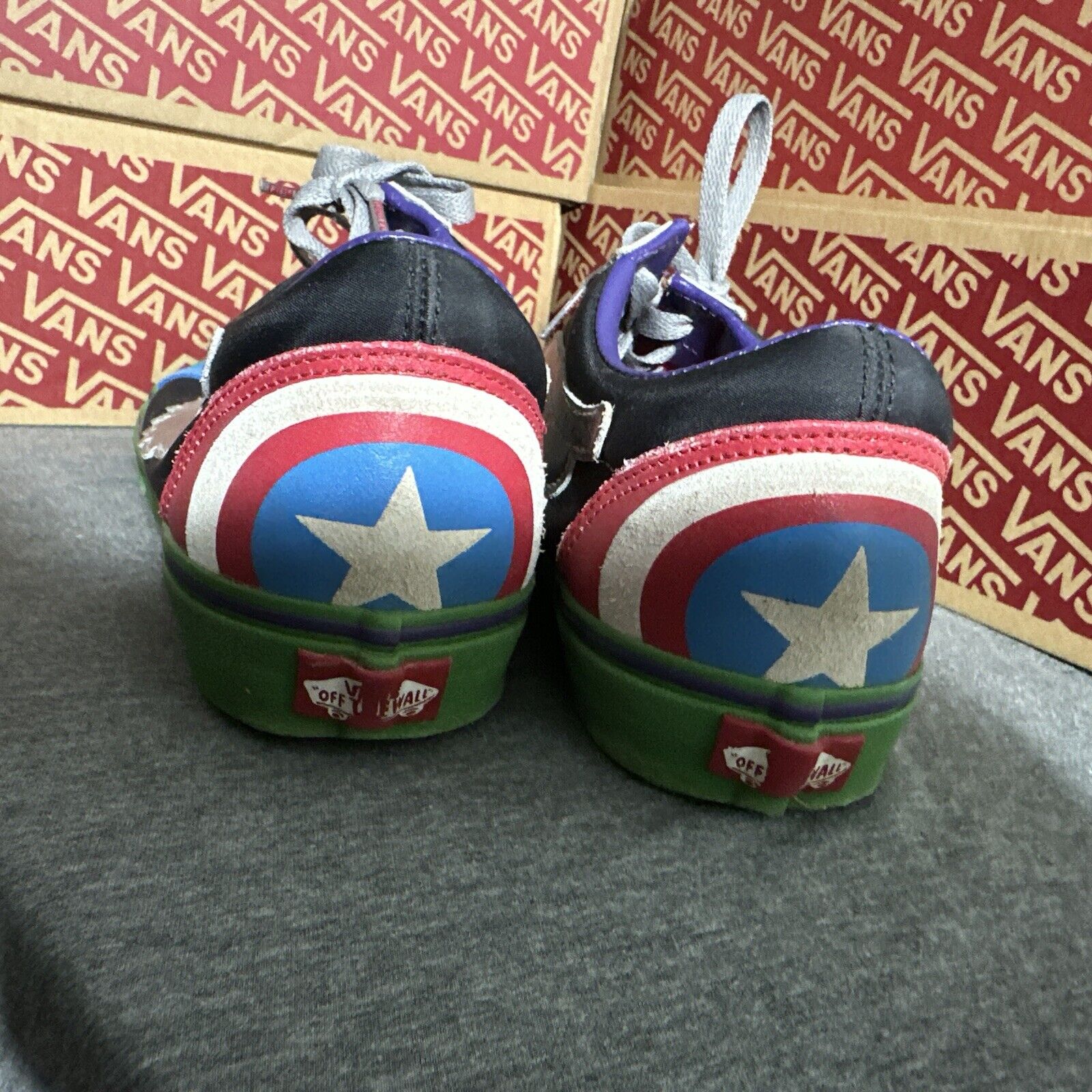 Men’s Size 10 - VANS Old Skool x Marvel Avengers … - image 7