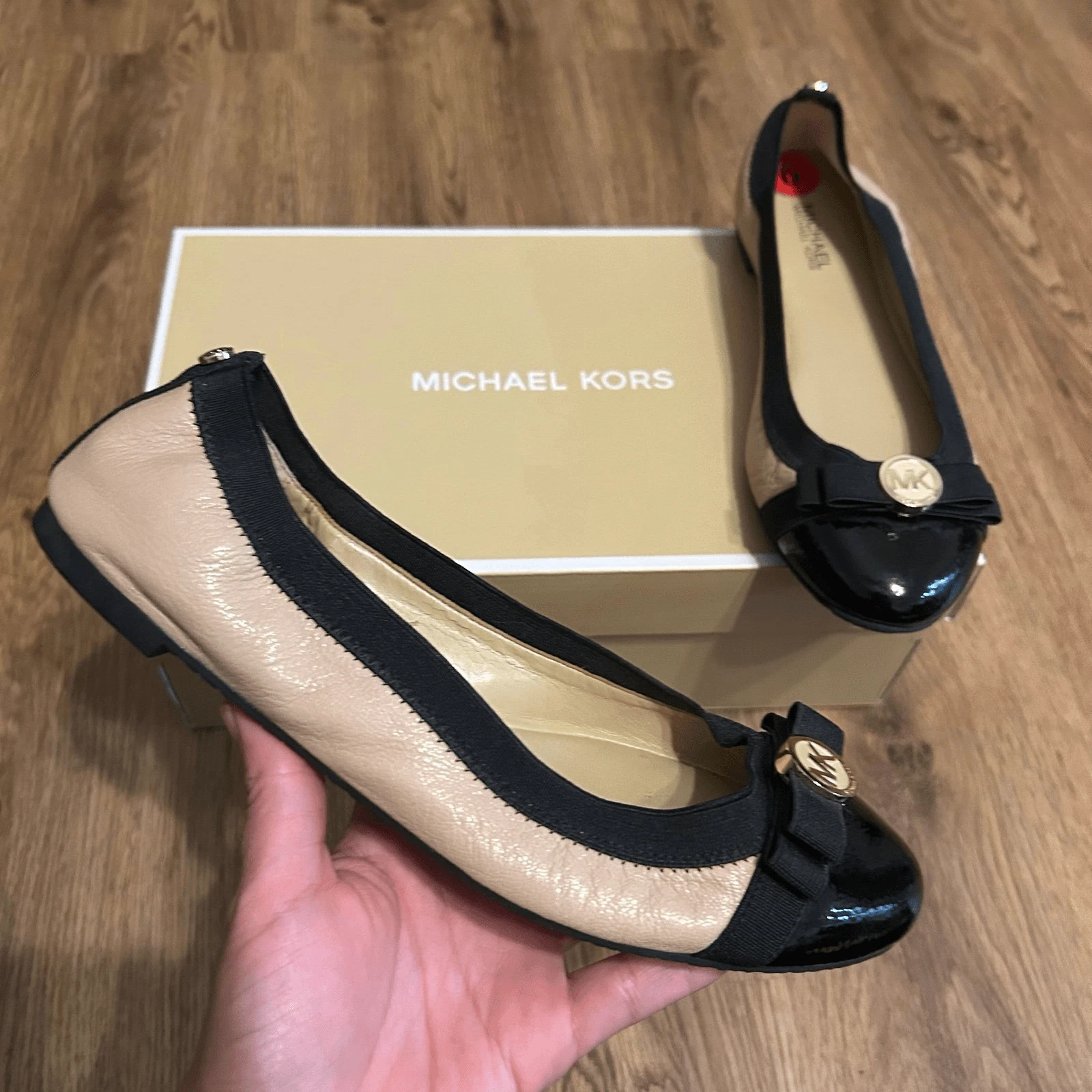 Michael Kors bow flats slip on shoes women’s 6
