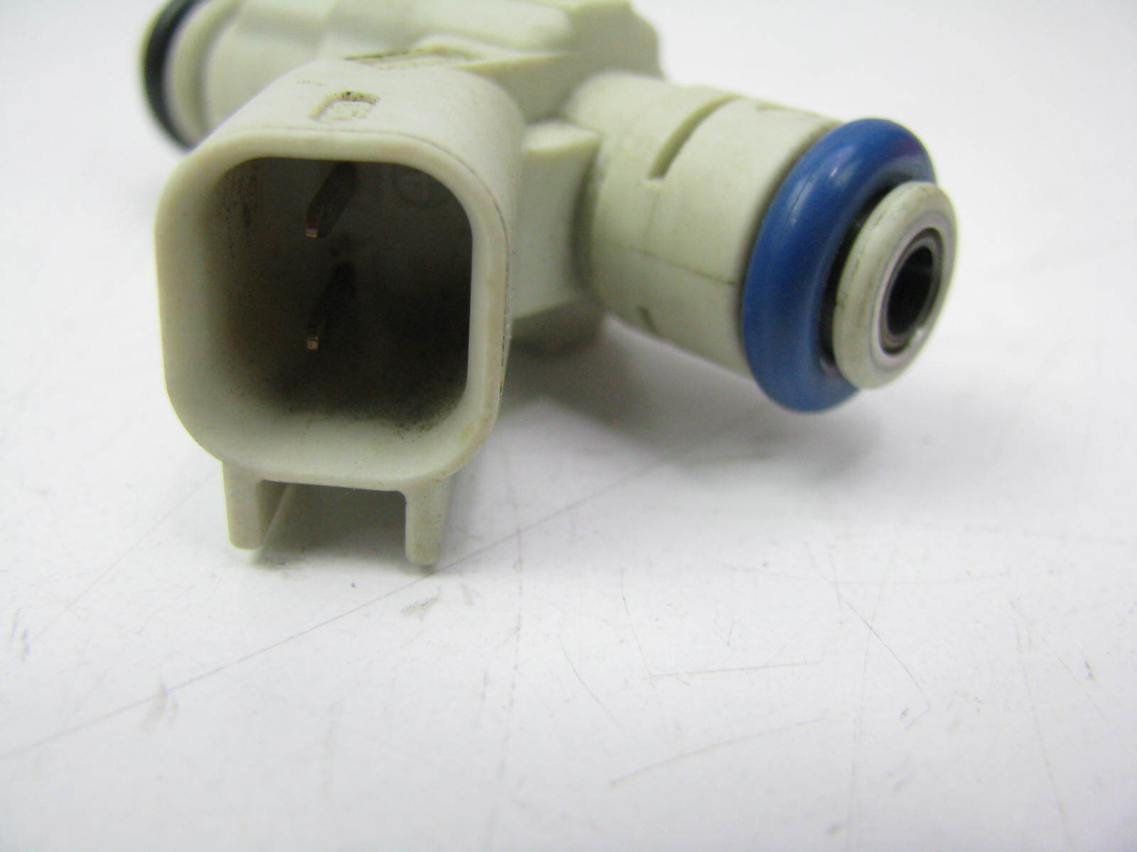 NEW OUT OF BOX FORD 0280156245 Fuel Injector 2000 Explorer