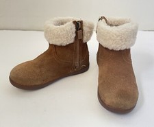 UGG girls size 9.5 Fleece Lined Chestnut Brown Sheepskin Suede Zipper Boot