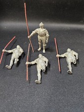 4 Vintage Lead Toy British Medieval Armored Pikemen/Polemen with Red Poles