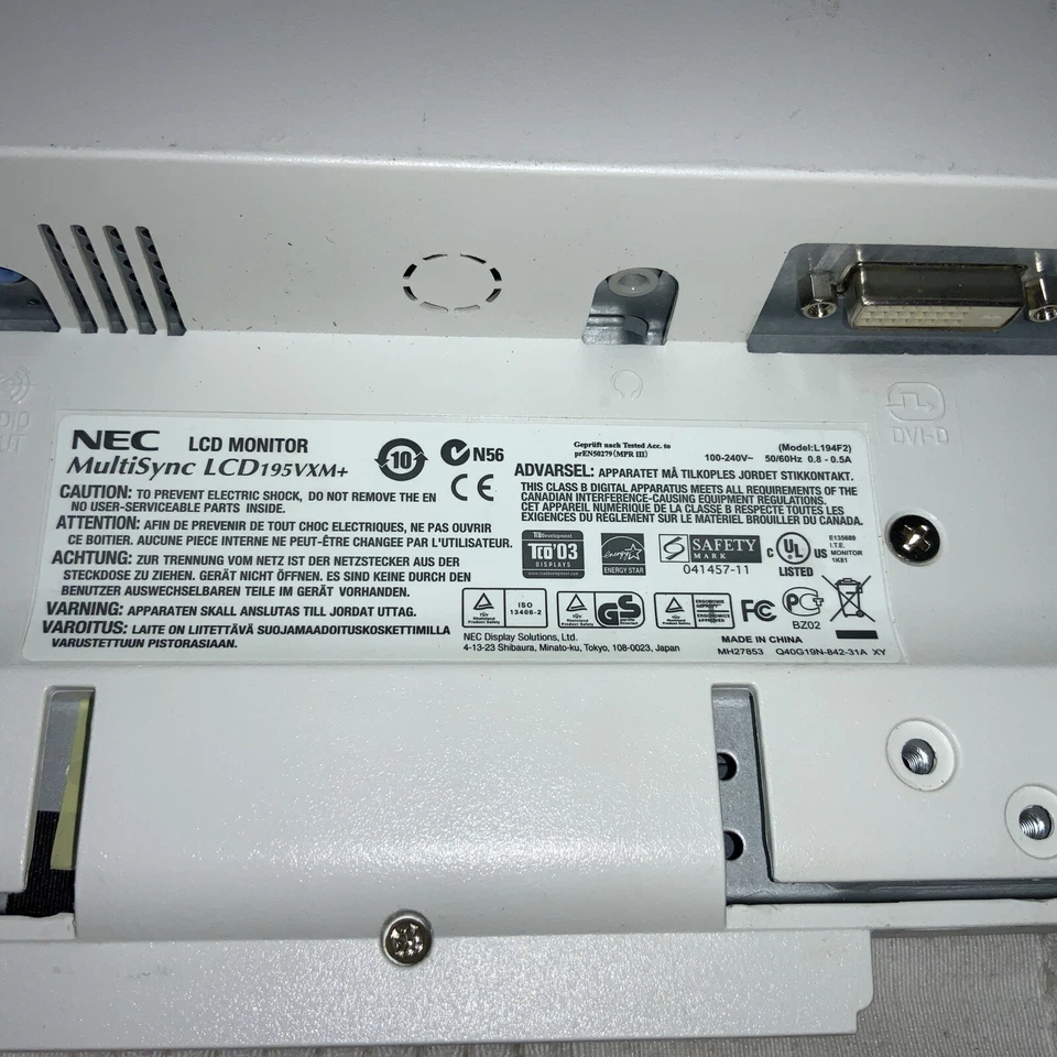 NEC LCD Monitor Multi sync lCD193vxm+ 195vxm+. - Image 3 of 4