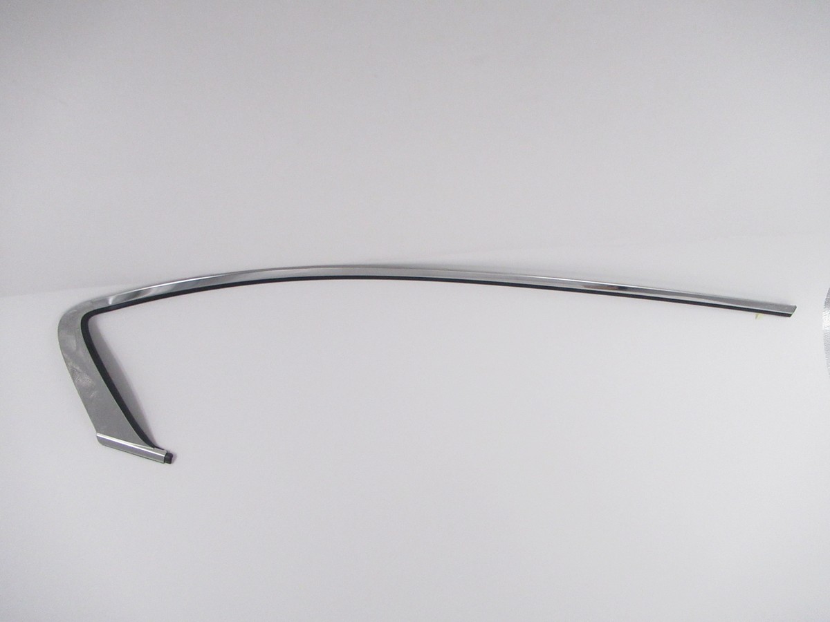 TA  Genuine OEM Honda 72921-T2A-A01 Passenger Rear Door Sash Molding